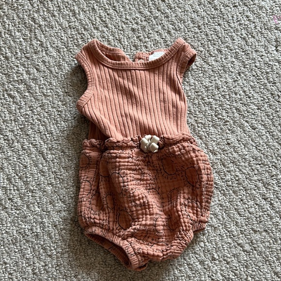 GRAYSON COLLECTIVE | 0-3 month onesie - Picture 5 of 7